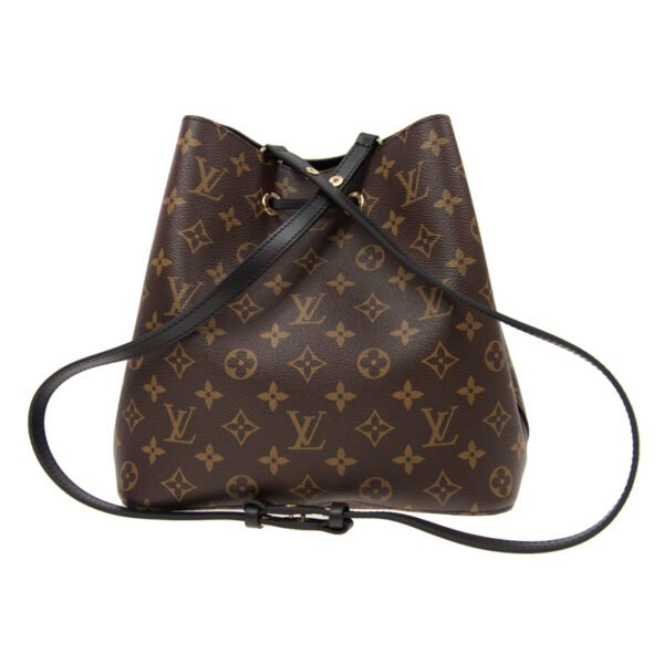 Louis Vuitton M44020
